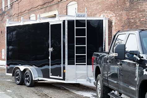 box truck with a metal siding break|What kind of truck set.